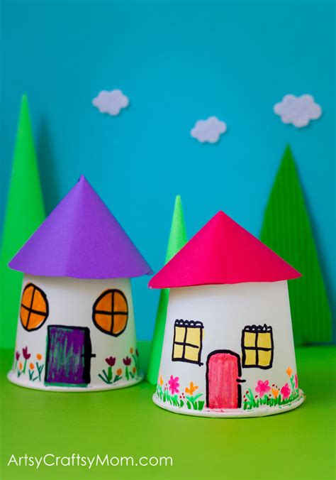 VILLAGE CRAFT .